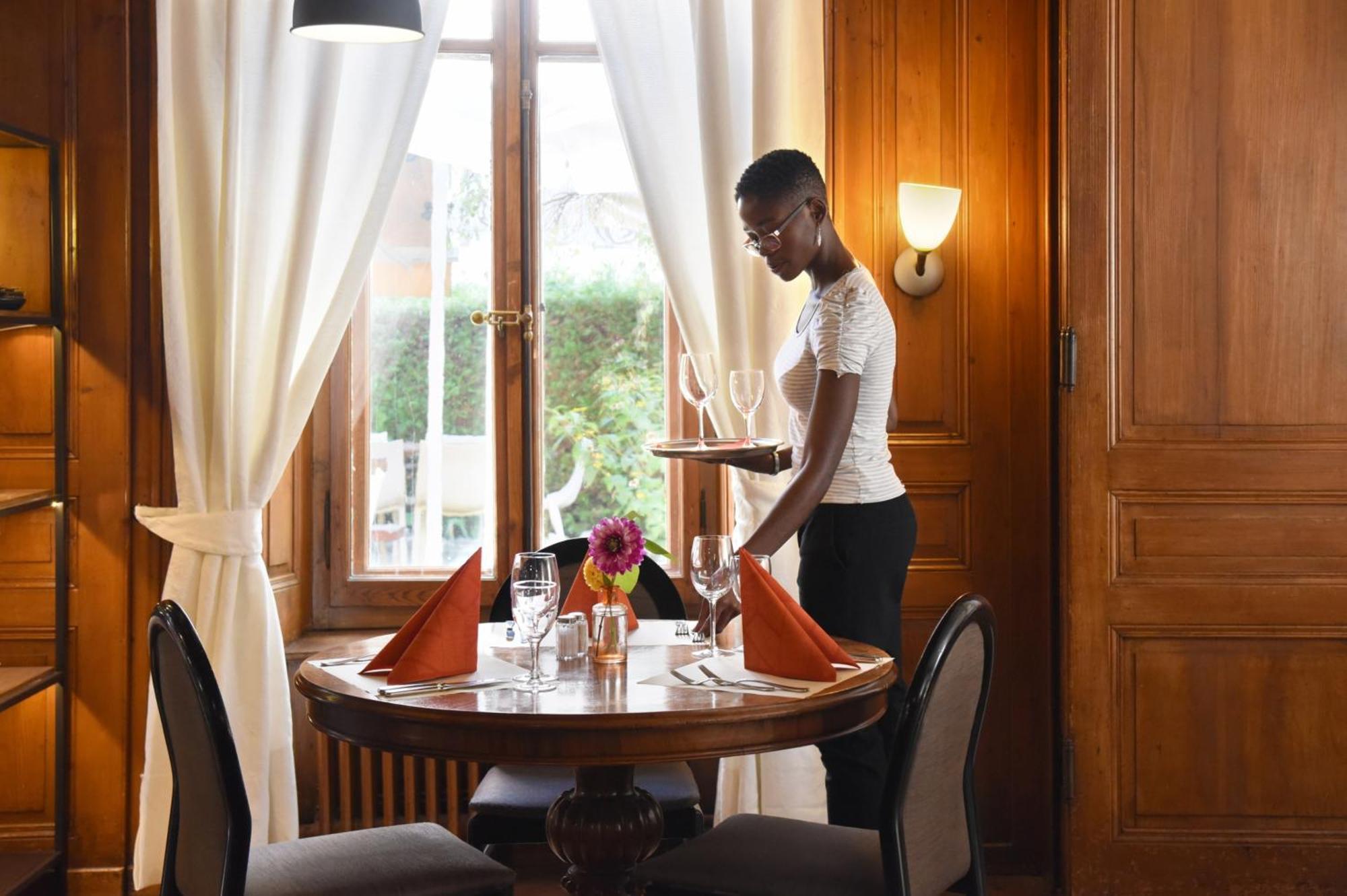 Hotel De L'Aigle Couvet Екстериор снимка